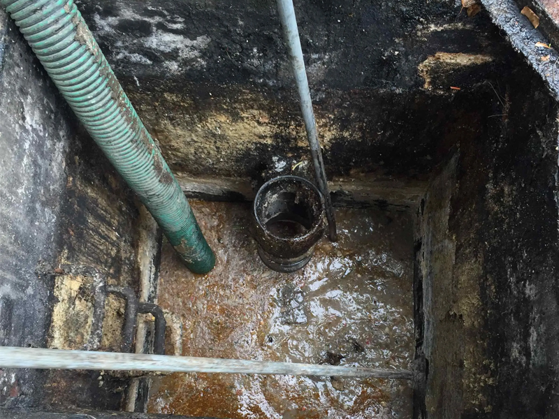 甘家巷隔油池清理